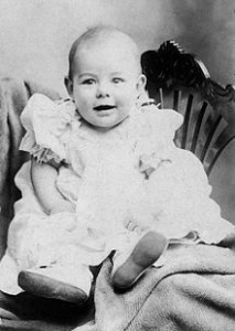 Ernest Miller Hemingway was het tweede kind, en eerste zoon, van Clarence en Grace Hemingway