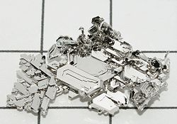 Platinum_crystals