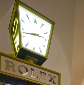 roku:rolex-clock-297x300 Hotel d'Orologio